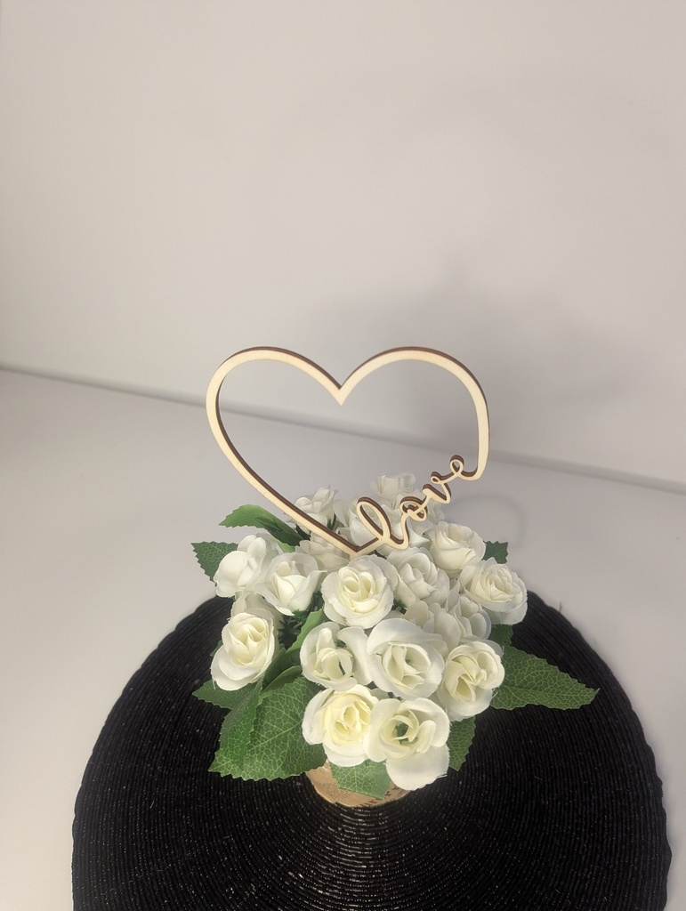 Cake topper love